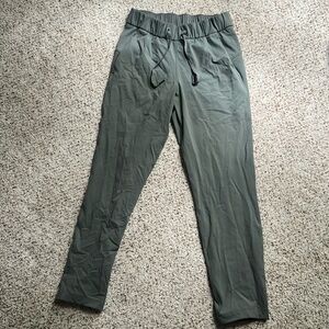 Green lululemon pants